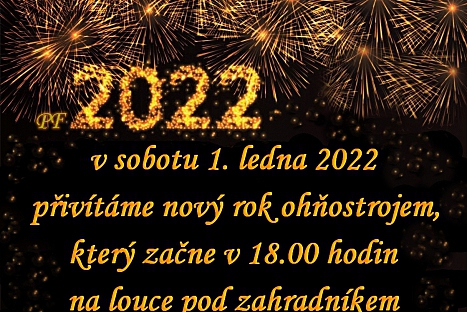 Novoroční ohňostroj v Malých Svatoňovicích